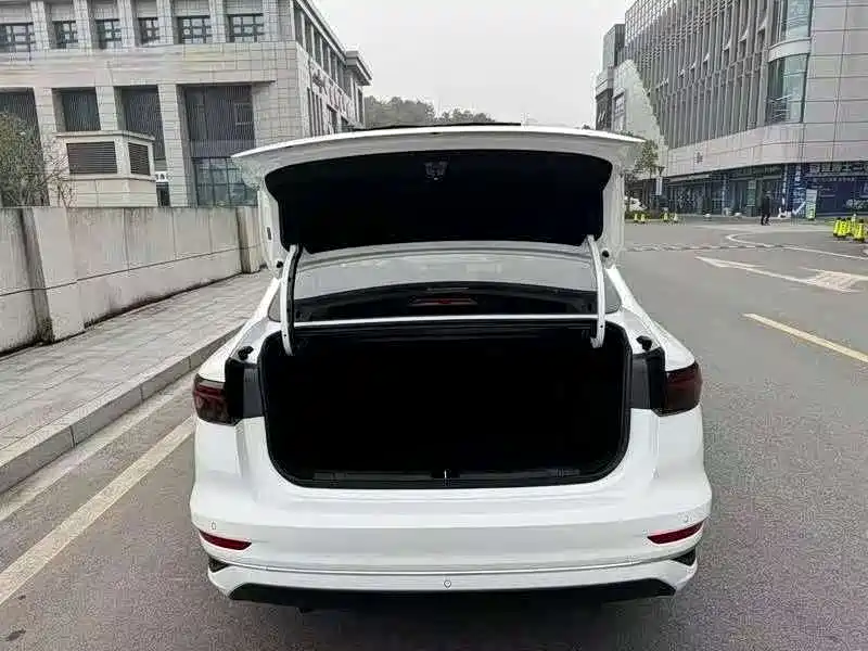 GEELY AUTOMOBILE EMGRAND