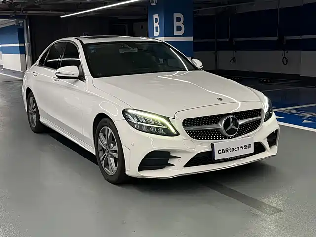 Mercedes-Benz C-Class 2019 C 180 L Fashion Sport Edition — фото 2