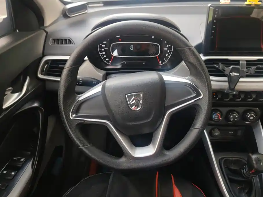 Baojun 510 2021 2021 1.5L Manual Dynamic Edition