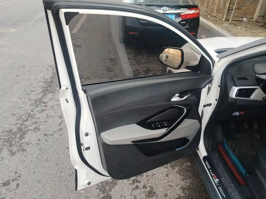 Baojun 510 2021 2021 1.5L Manual Dynamic Edition
