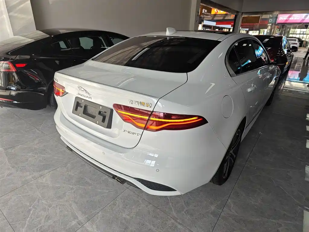 Jaguar XEL 2024 2024 Model 2.0T 250PS R-DYNAMIC S Progressive Sport Edition