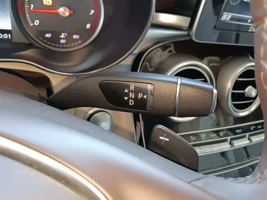 Mercedes-Benz GLC 2017 GLC 260 4MATIC Dynamic фото 6