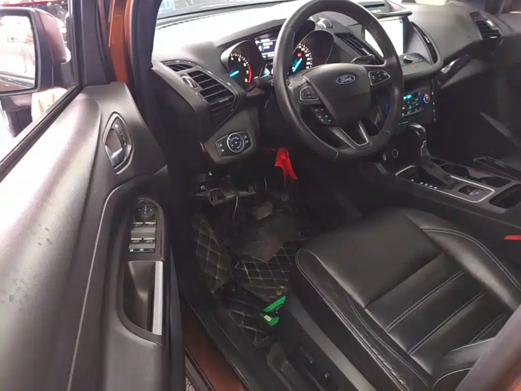 Ford Kuga 2018 2017 EcoBoost 180 AWD Luxury