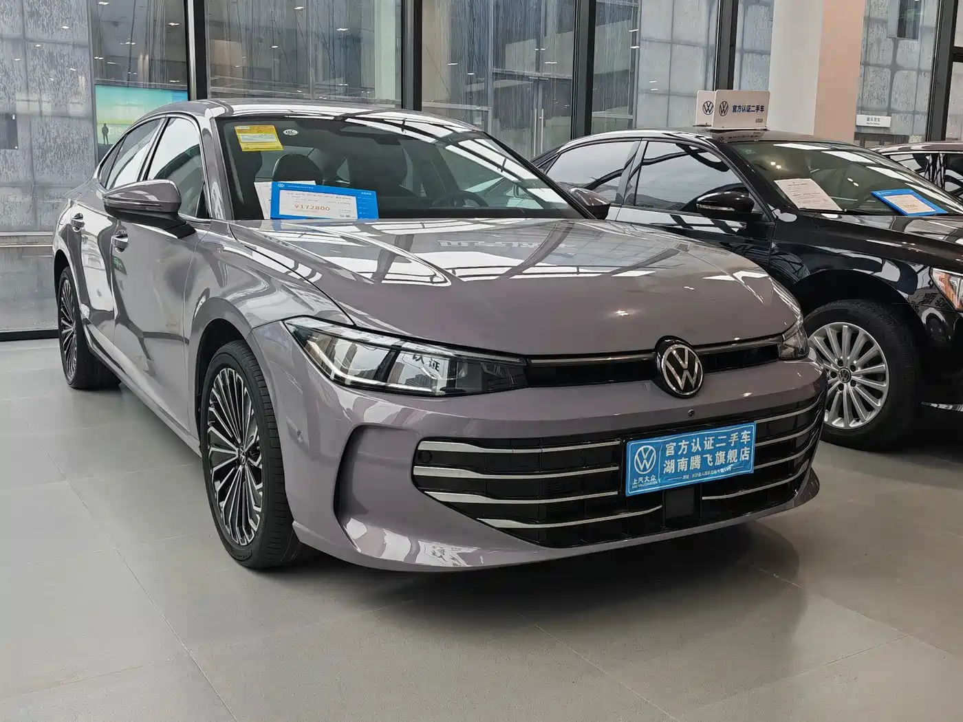 Volkswagen Passat 2025 Model Pro 380TSI Starlight Dragon Premium Edition фото 2