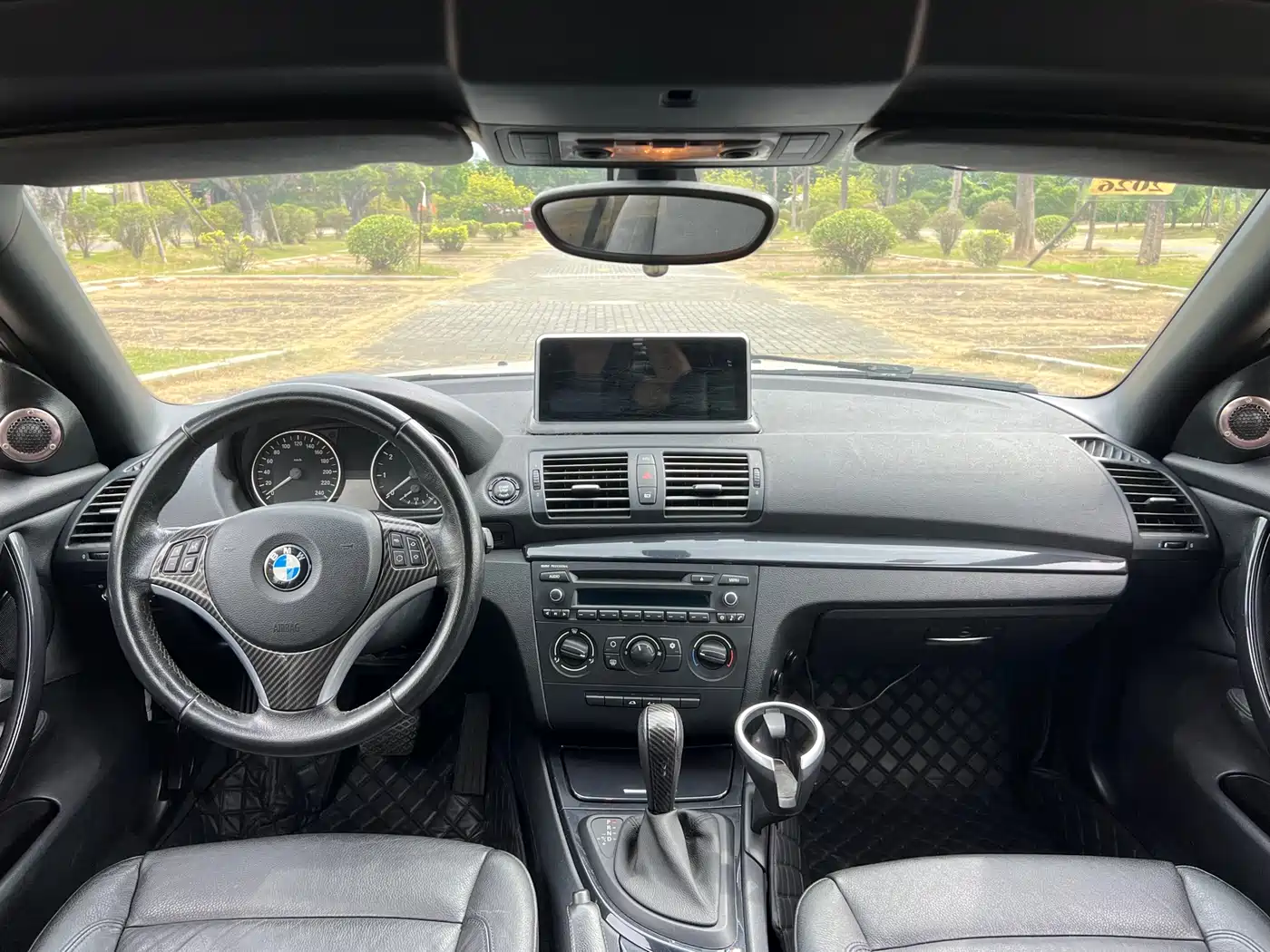 BMW 1 Series (Import) 2011 120i Convertible фото 17