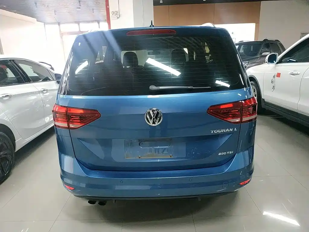 Volkswagen Touran 2016 2016 Touran L 280TSI DSG Comfortline
