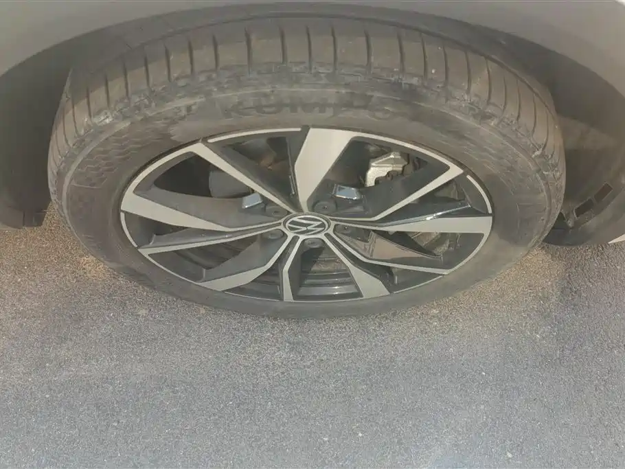 VOLKSWAGEN T ROC EXPLORING SONGS