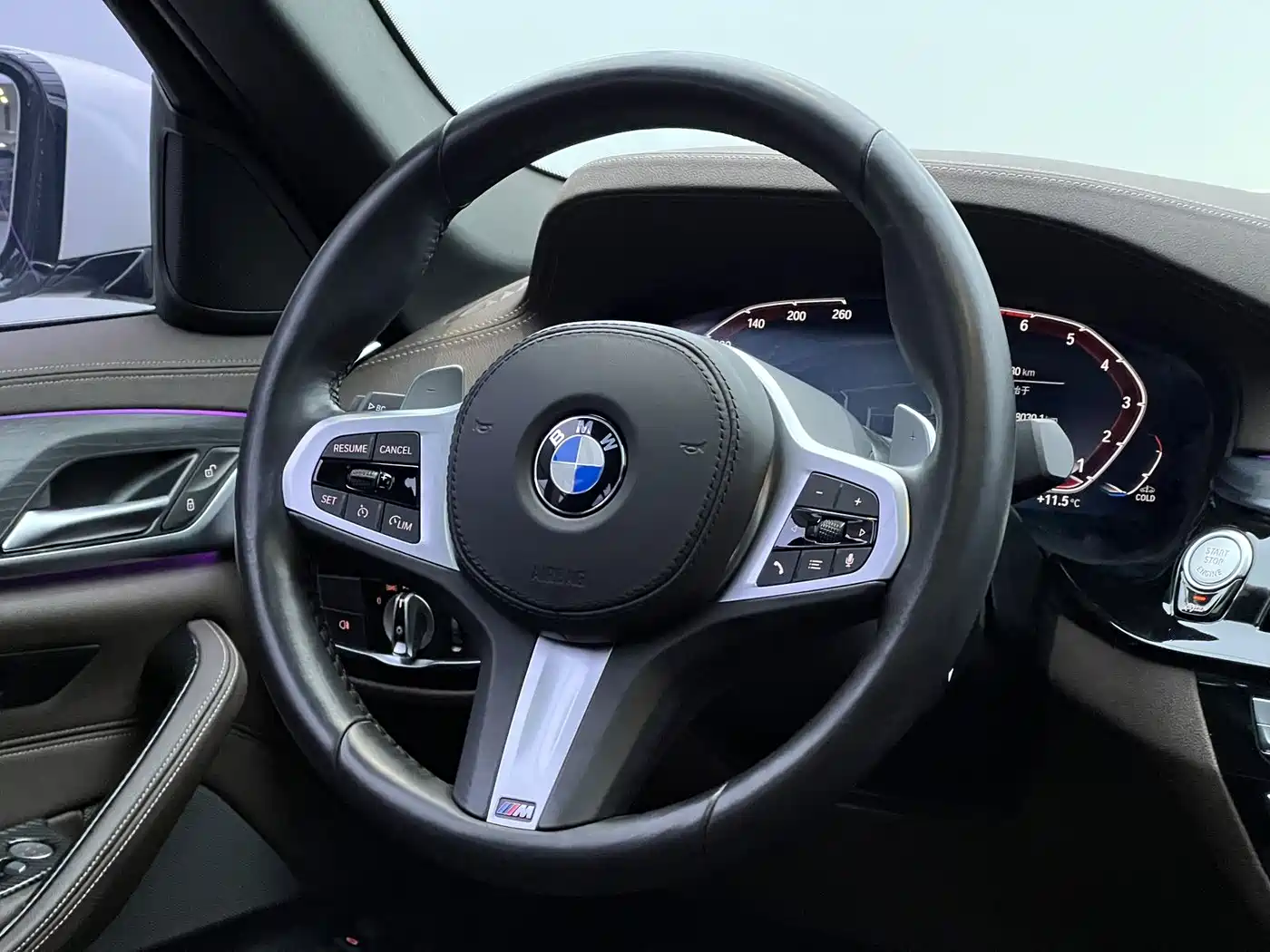BMW 5 Series 2021 530Li xDrive M Sport Package фото 26