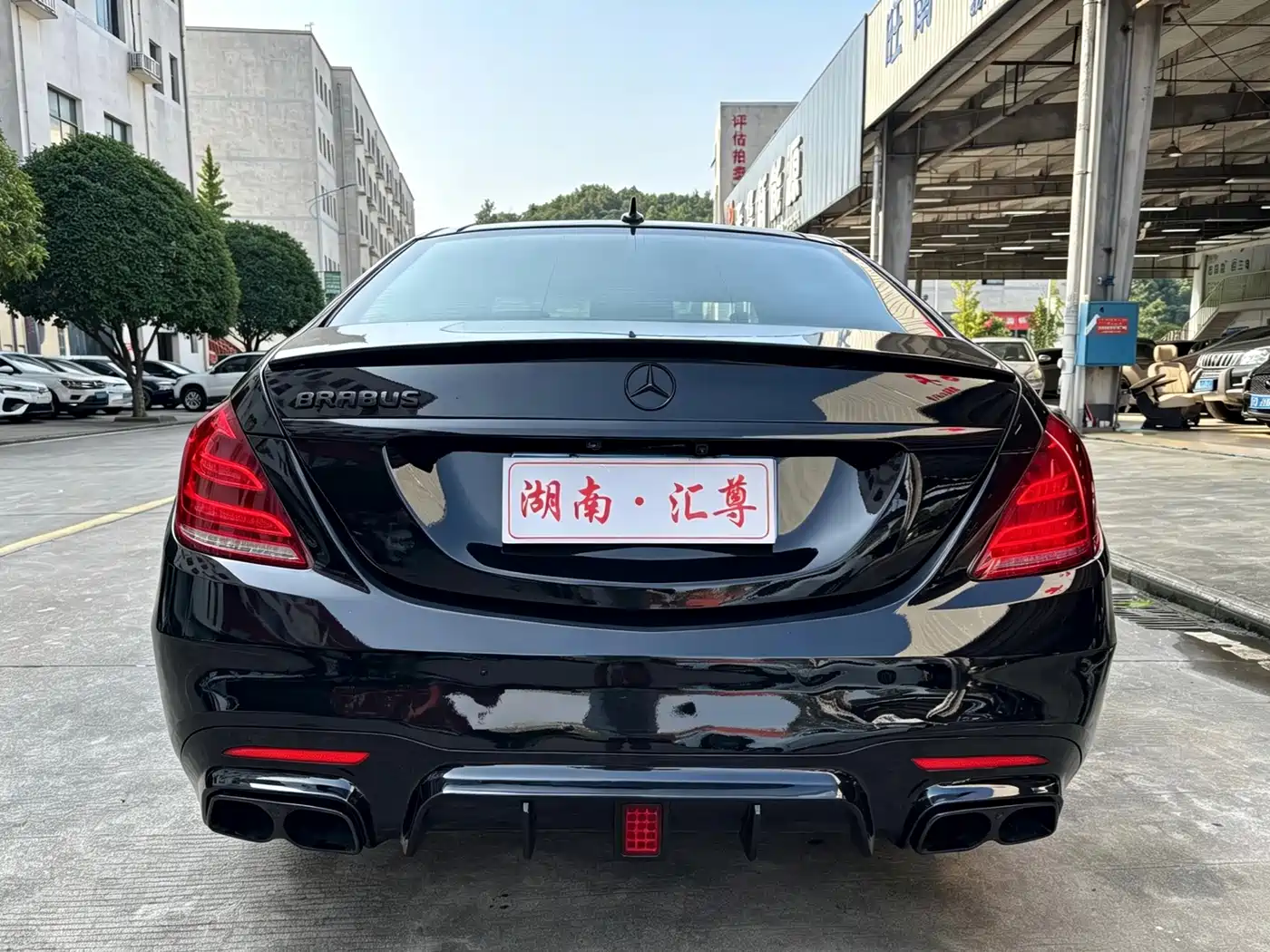 Фото 18 - Mercedes-Benz S-Class
