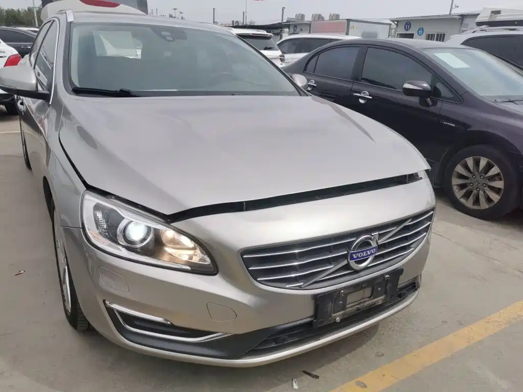 Photo 3 - Volvo V60