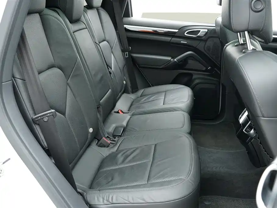 Porsche Cayenne 2011 Cayenne 3.0T фото 29