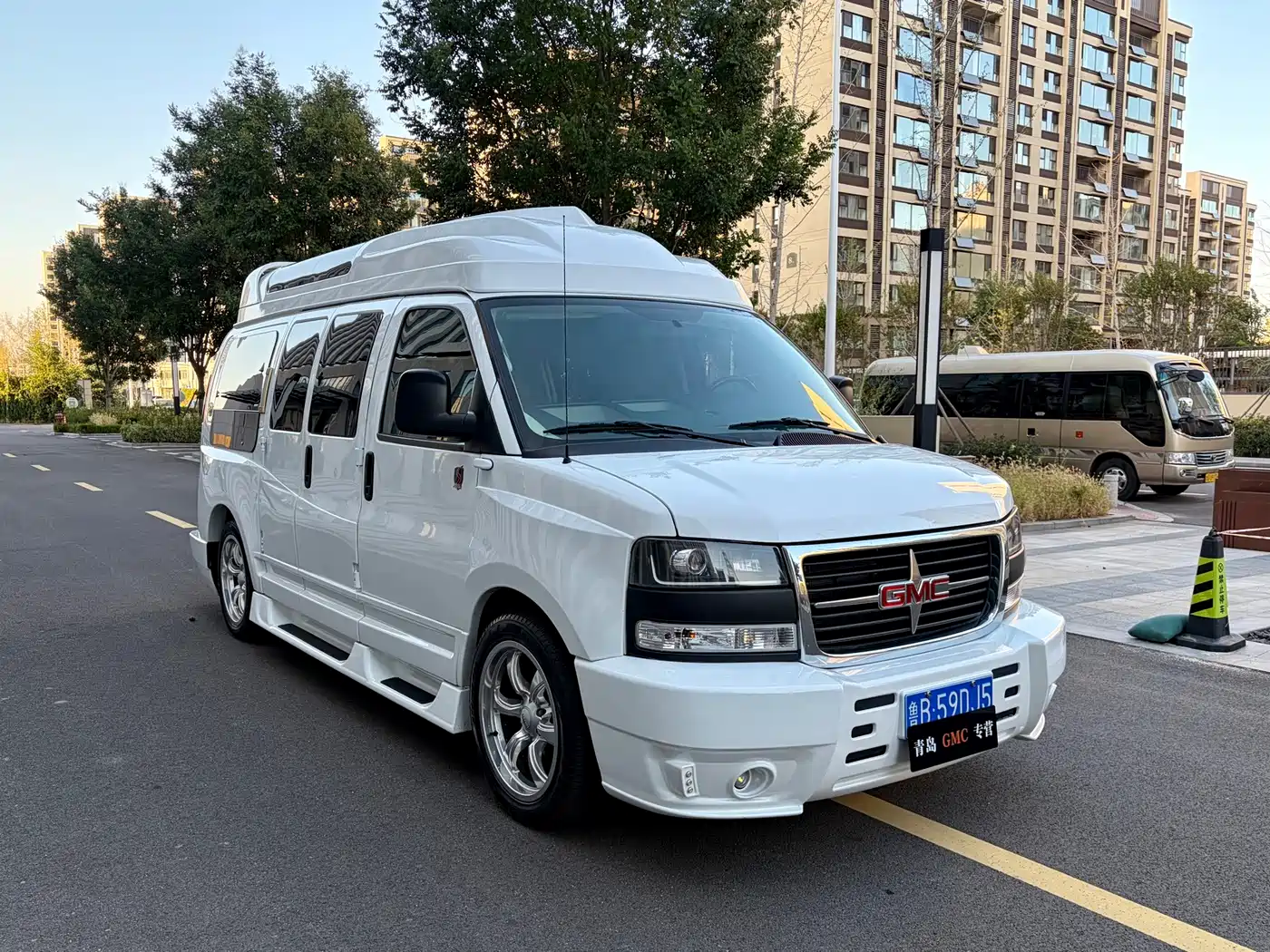 GMC Savana 2015 2016 5.3L G660S 4WD Prestige Skylight Edition