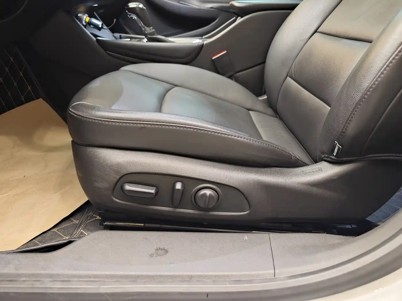 Chevrolet Malibu XL 2018 530T Auto RuiChi Edition фото 11