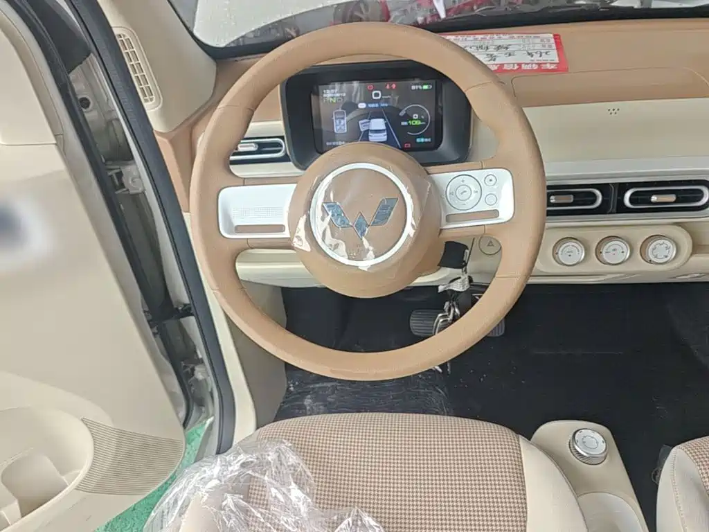 Wuling Motors Hongguang MINIEV 2026 2024 3rd Generation 215km Youth Edition
