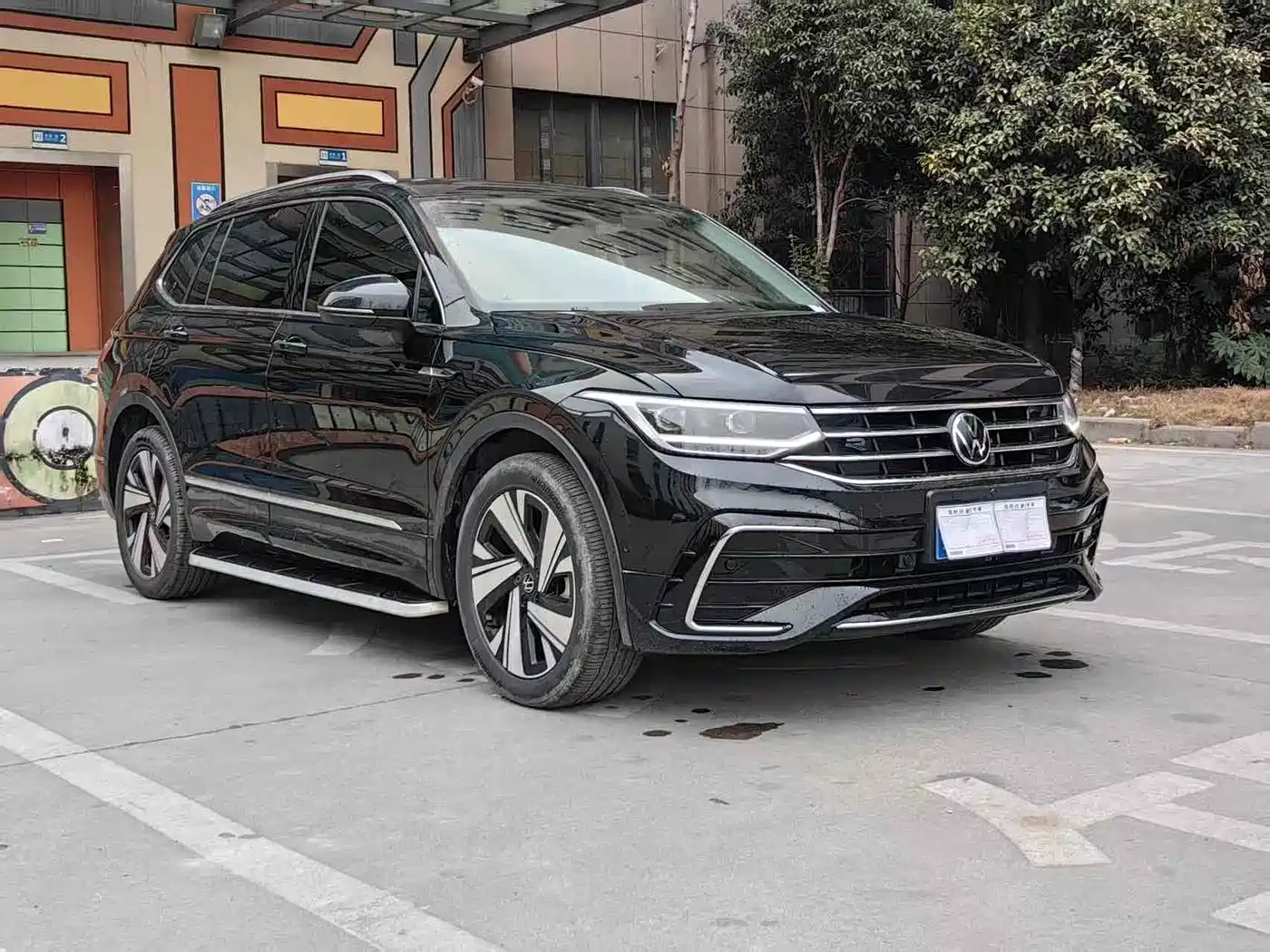 Volkswagen Tiguan L 2022 330TSI Auto 2WD R-Line Premium Edition фото 3