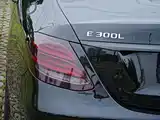 Photo 19 - Mercedes-Benz E-Class