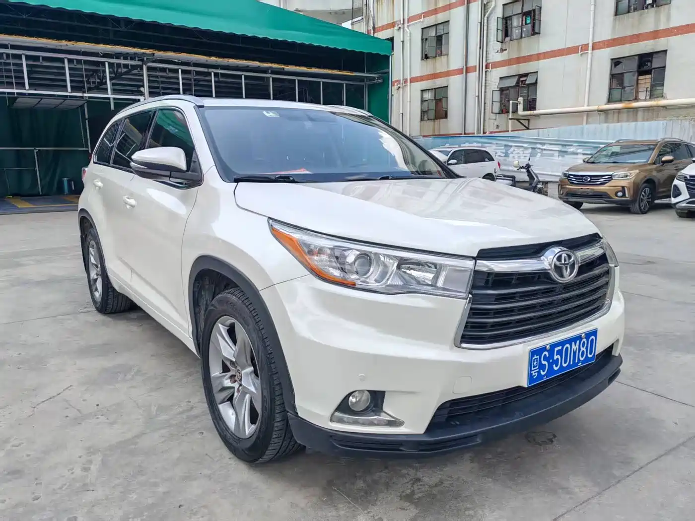 Toyota Highlander 2015 2.0T AWD Luxury Edition 7-seater фото 3