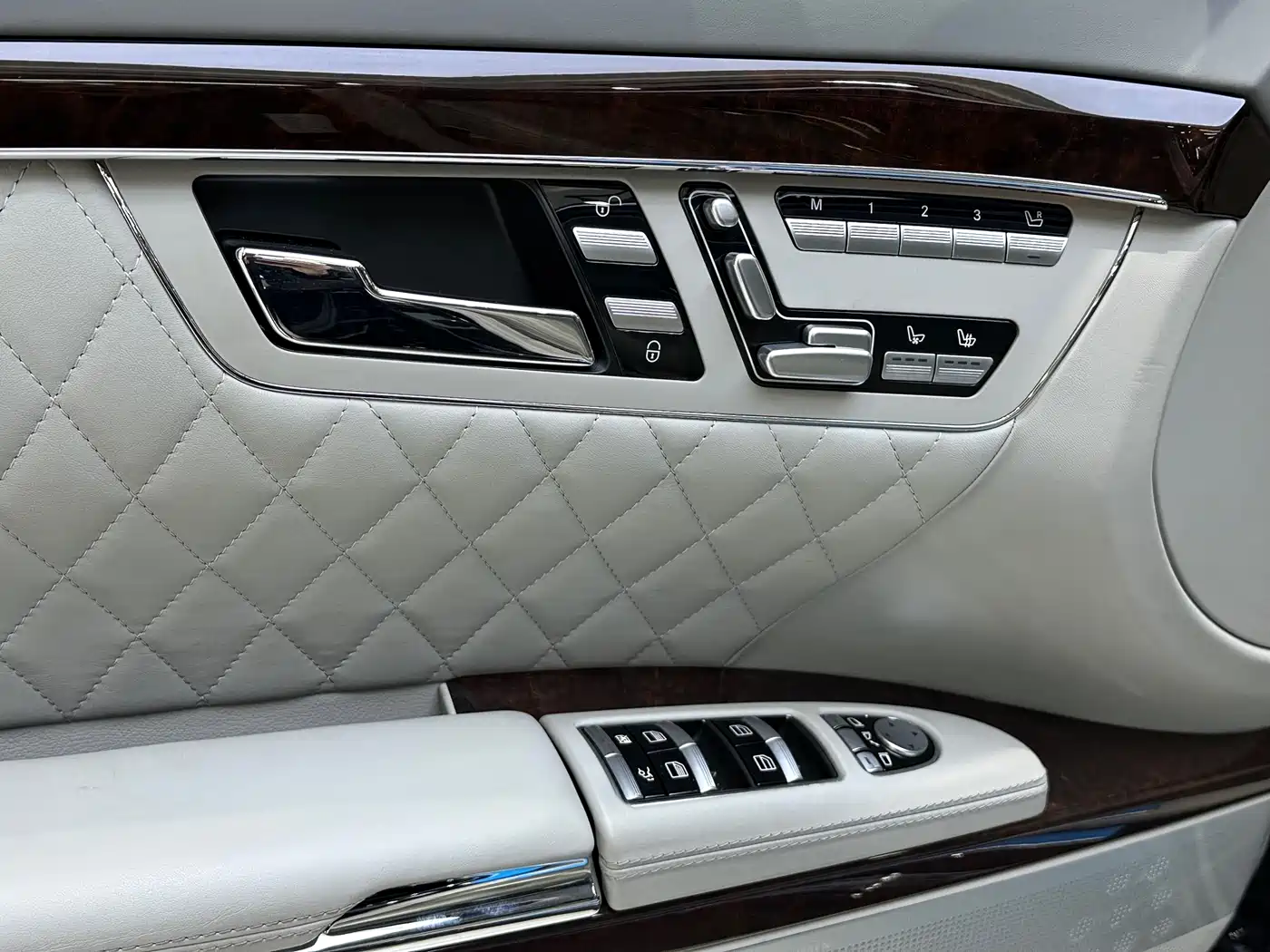 Mercedes-Benz S-Class AMG 2013 AMG S 65 L Grand Edition фото 9