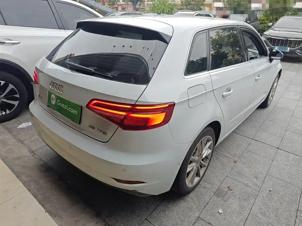 Audi A3 2017 Sportback 35 TFSI Progressive фото 7