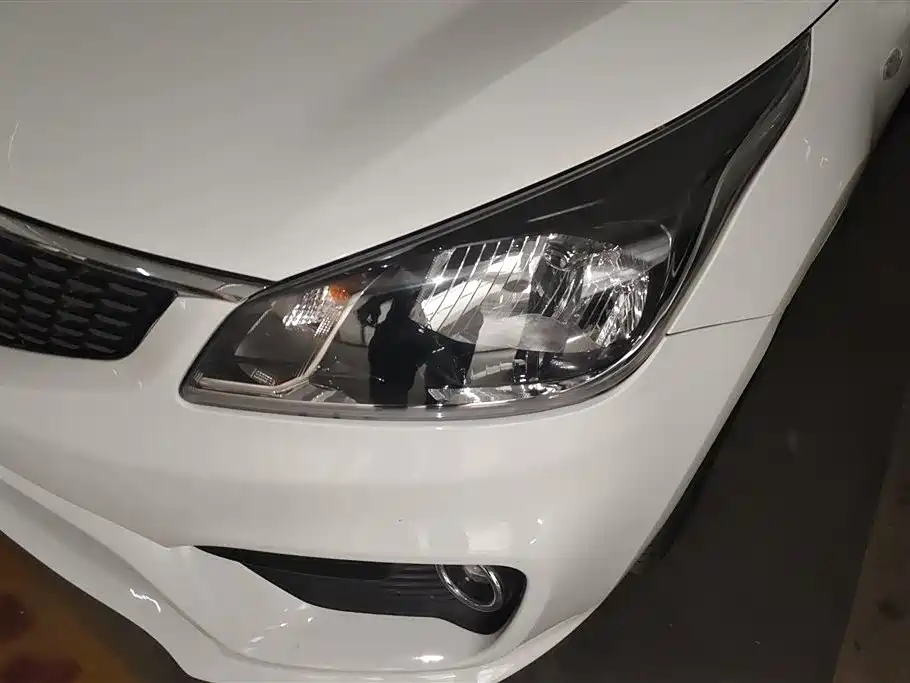 KIA K2