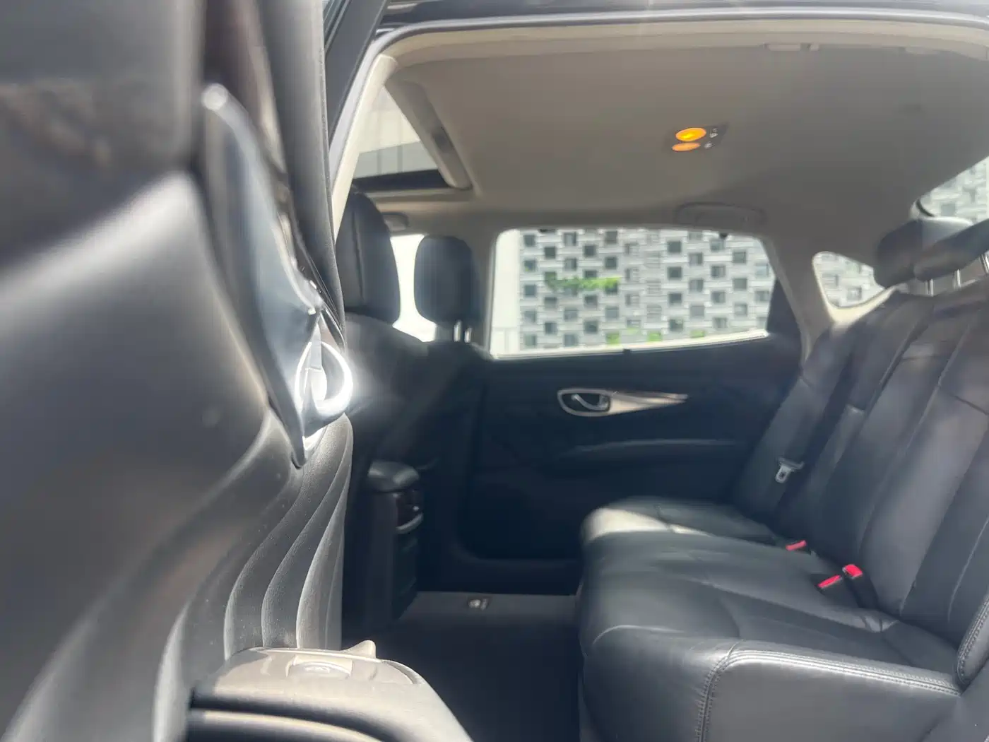 Infiniti Q70 2015 Q70L 2.5L Enjoyment Edition фото 25