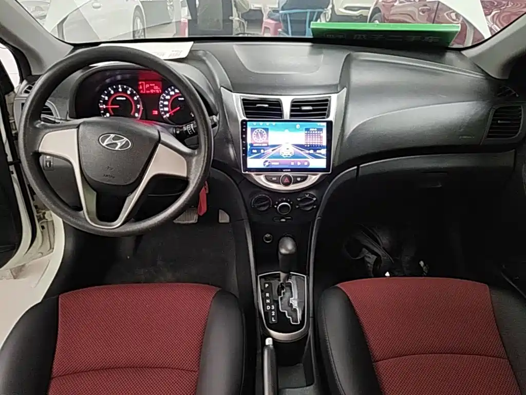Hyundai Reina 2015 2014 Model 1.4L Automatic GLX