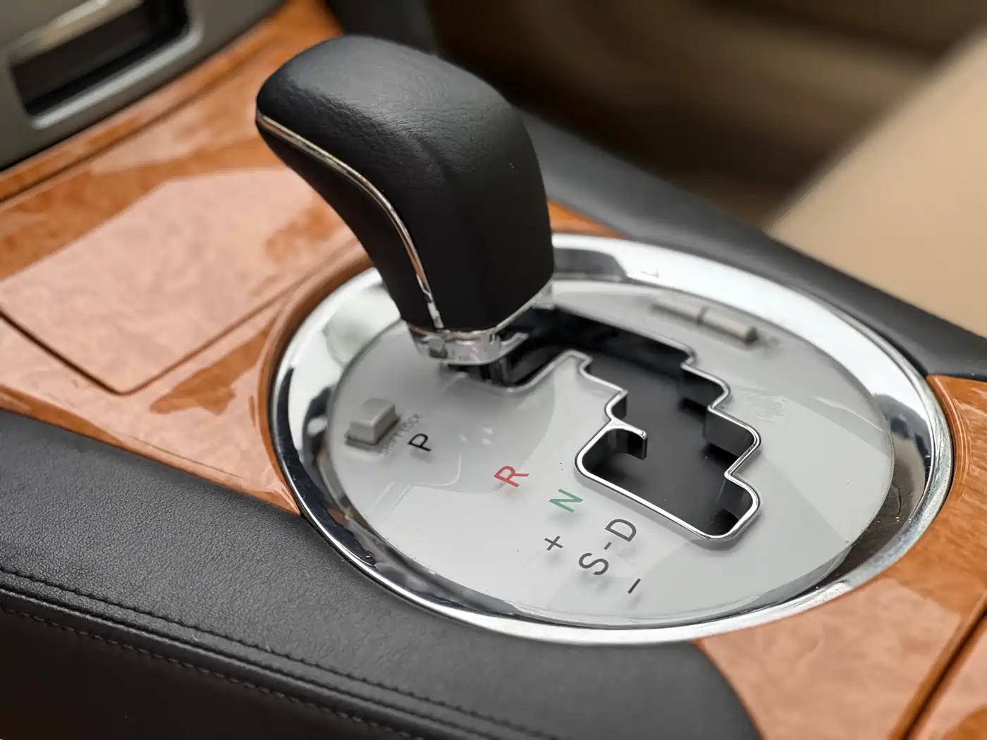 Toyota Reiz 2007 2.5S Sunroof Edition фото 30