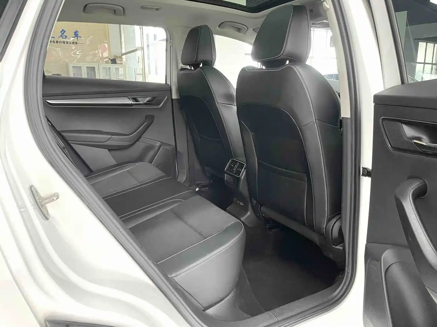 Škoda Karoq 2021 TSI280 Luxury Edition фото 12