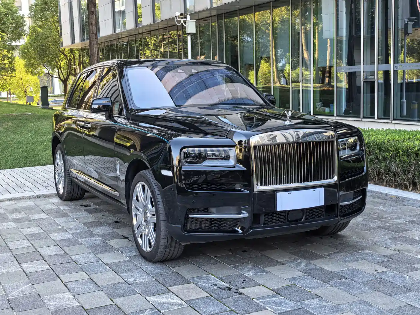 ROLLS-ROYCE CULLINAN