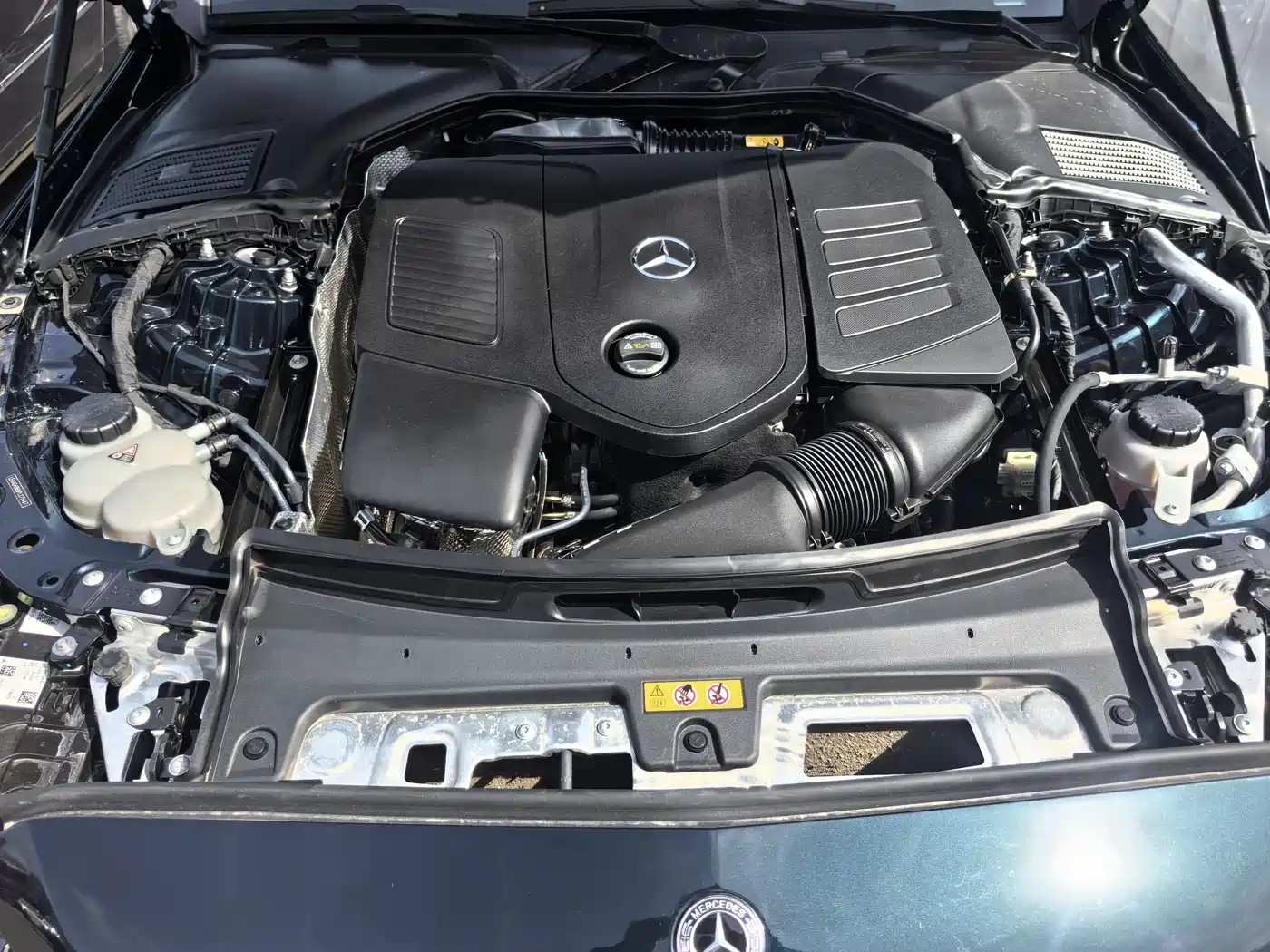 Mercedes-Benz C-Class 2023 Facelift C 200 L Sport Edition фото 19