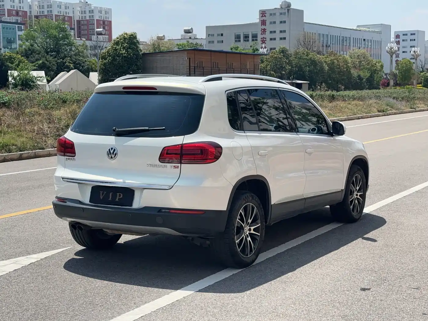 Volkswagen Tiguan 2016 Model 300TSI Automatic 2WD Luxury Edition фото 5