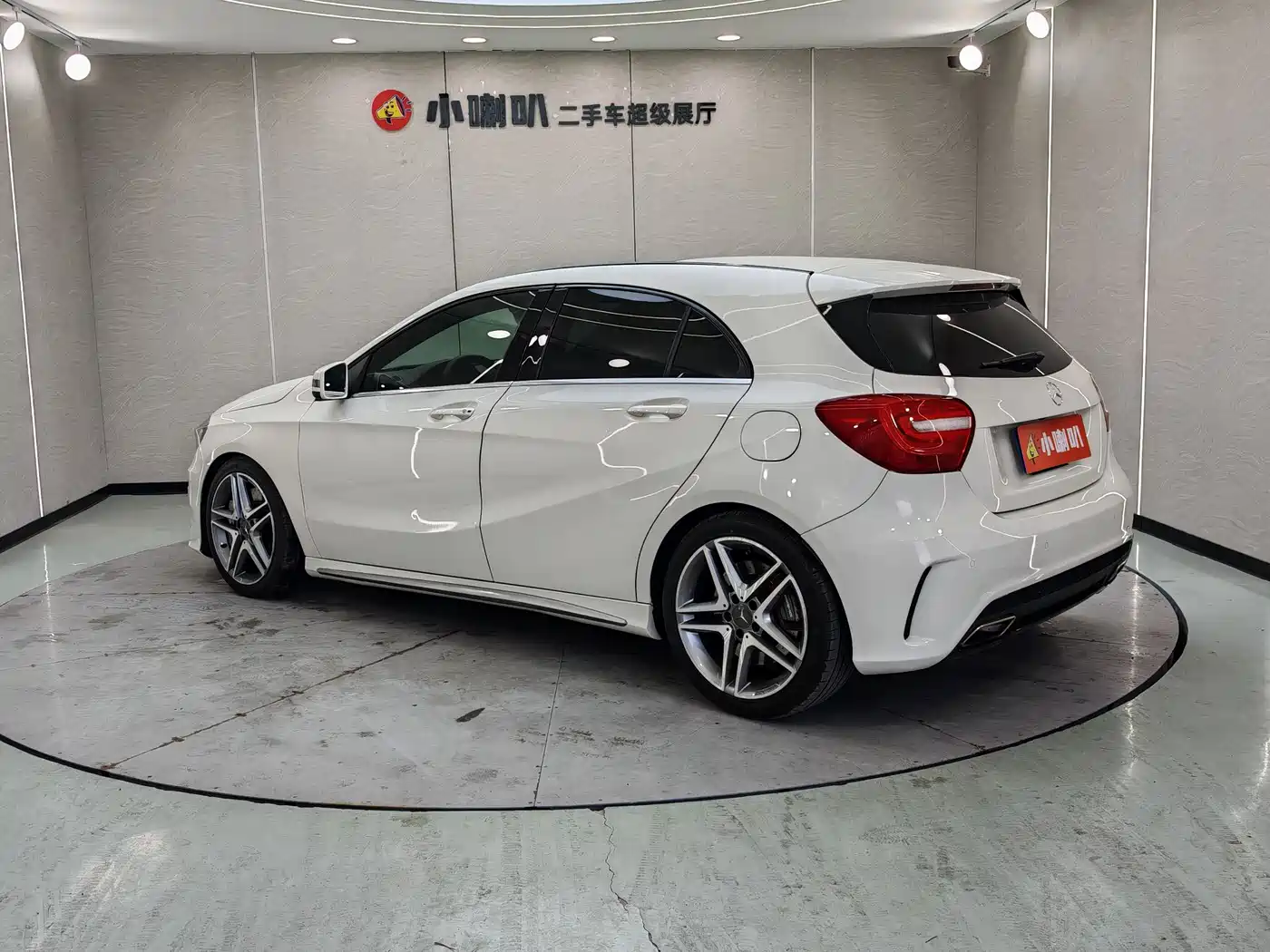 Mercedes-Benz A-Class AMG (Import) 2014 AMG A 45 4MATIC фото 25