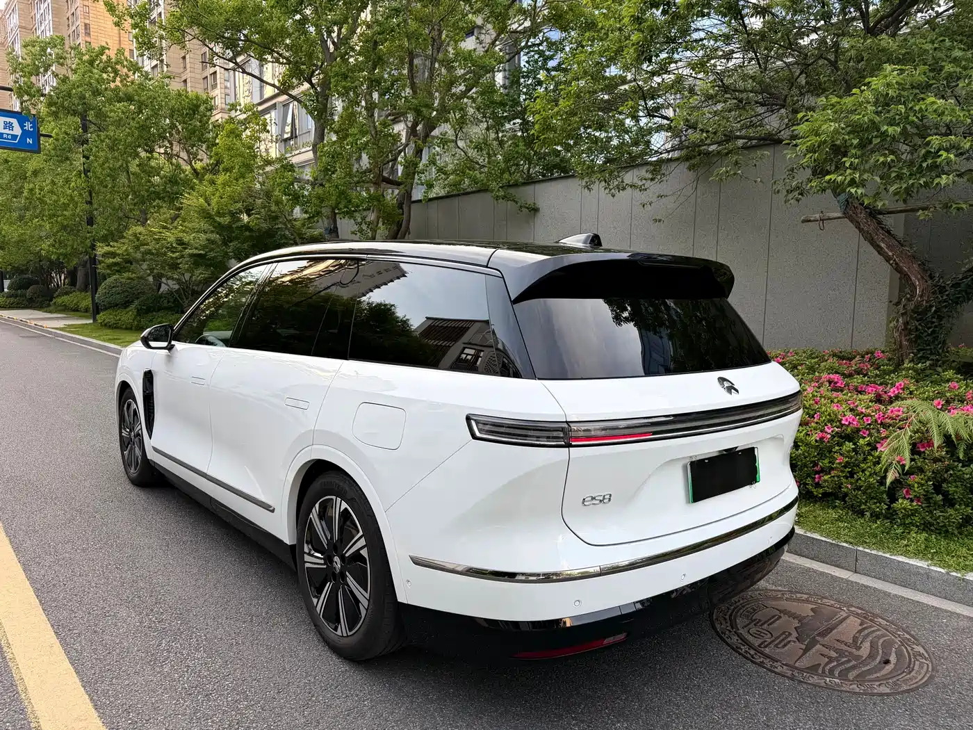 NIO ES8 2025 Base Model 7-Seater фото 5
