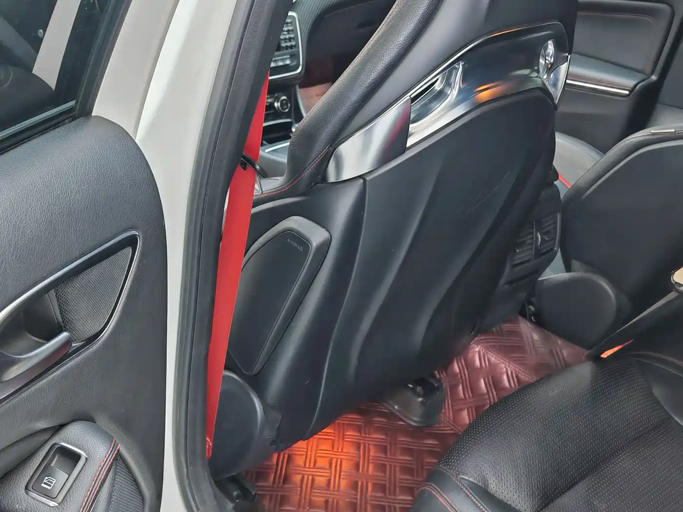 Mercedes-Benz A-Class AMG (Import) 2014 AMG A 45 4MATIC фото 11