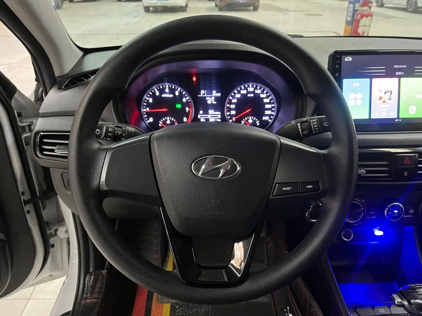 HYUNDAI YUEDONG