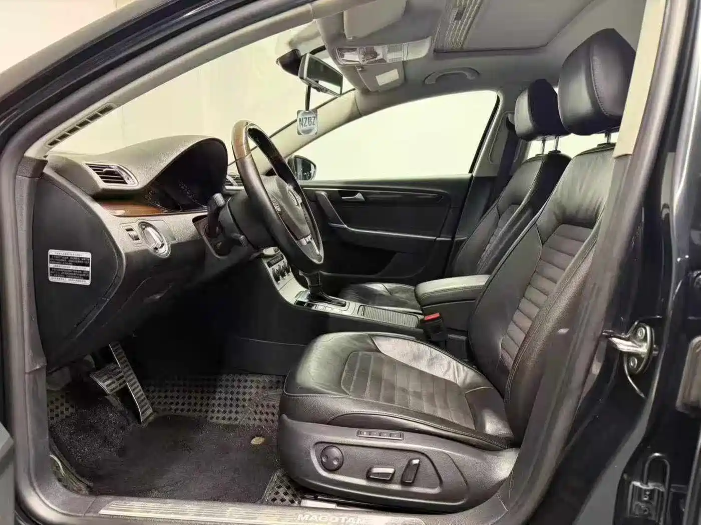 Volkswagen Magotan 2015 Facelift 1.8TSI Premium фото 5