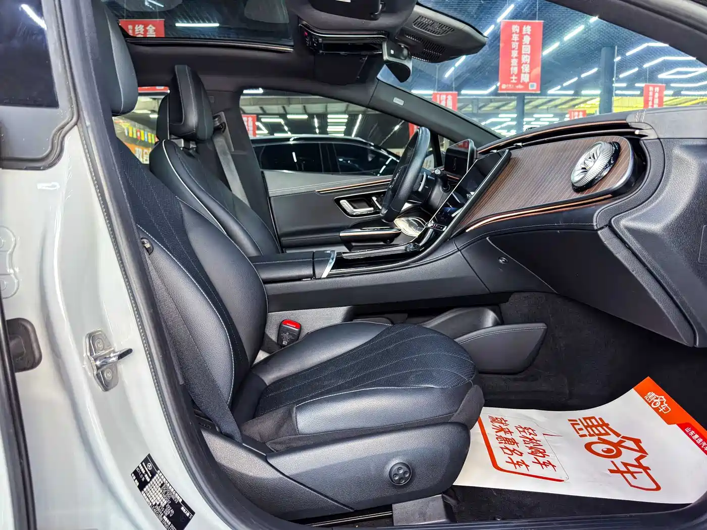 Mercedes-Benz EQE 2022 350 Luxury Edition фото 11