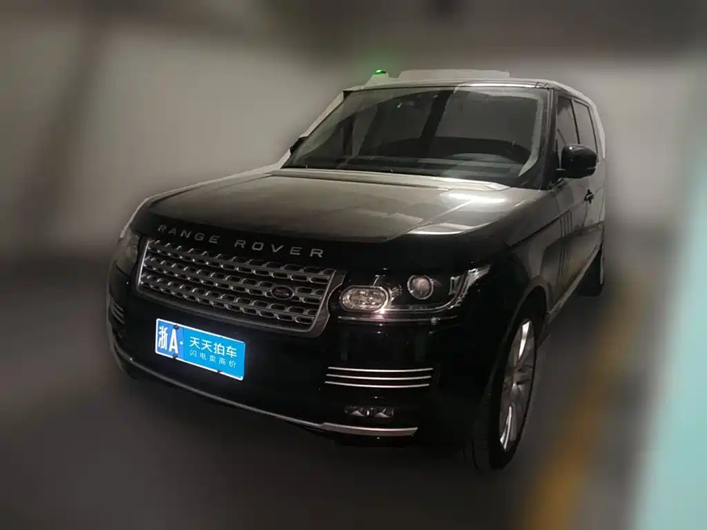 Photo 1 - Land Rover Range Rover