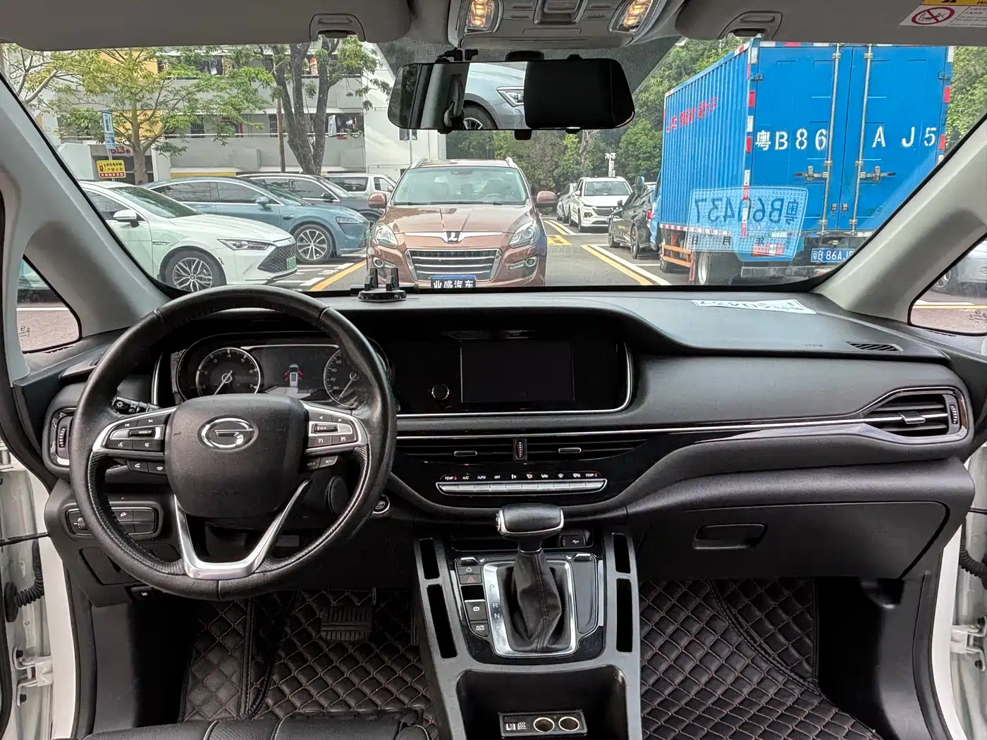 GAC Trumpchi Trumpchi M6 2019 270T Automatic Premium Edition (7-Seater) China V фото 17