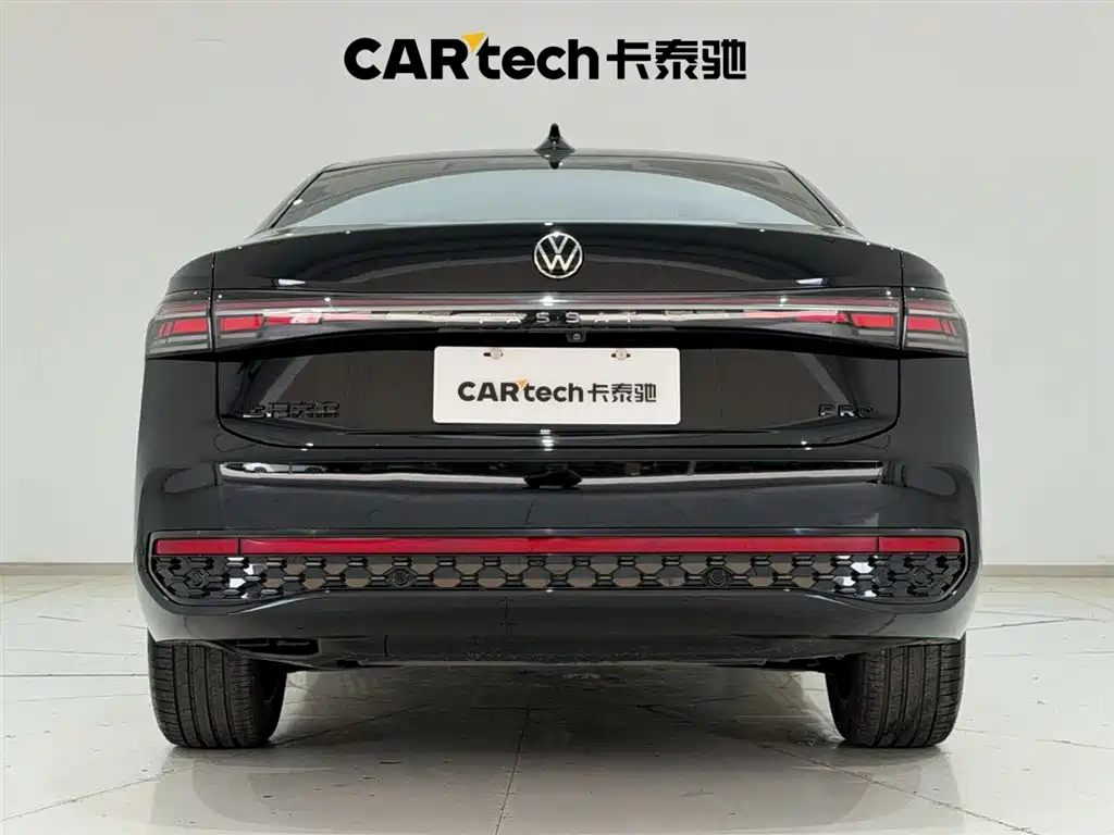 Volkswagen Passat 2025 Pro 380TSI Starlight Dragon Glory Edition фото 9