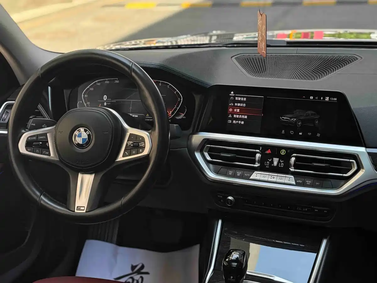 BMW 3-SERIES