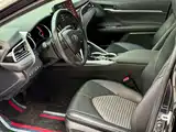 Фото 7 - Toyota Camry
