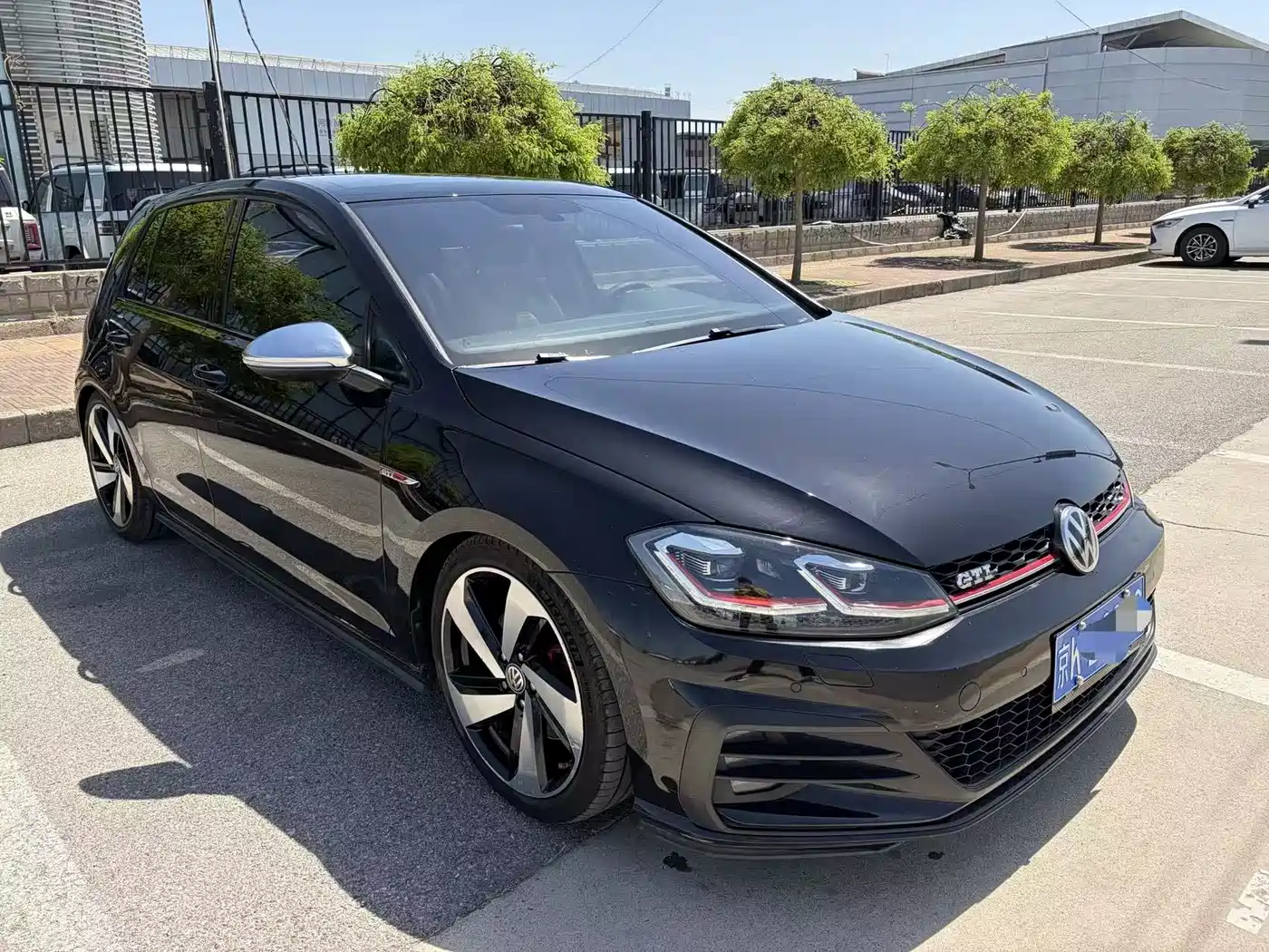Volkswagen Golf GTI 2018 2.0TSI GTI фото 3