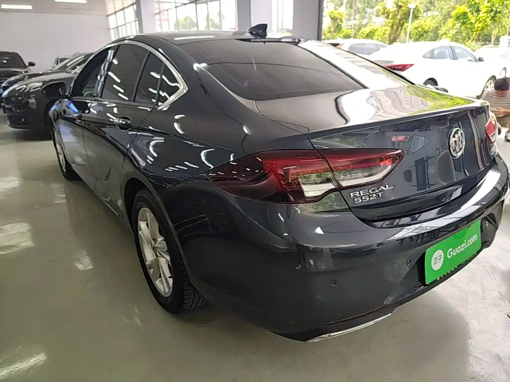 BUICK REGAL