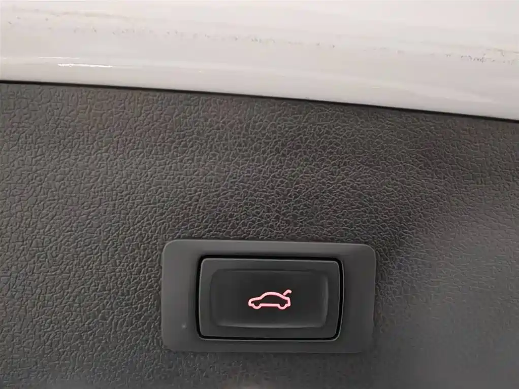 Audi Q5 2016 40 TFSI Technology Model фото 13