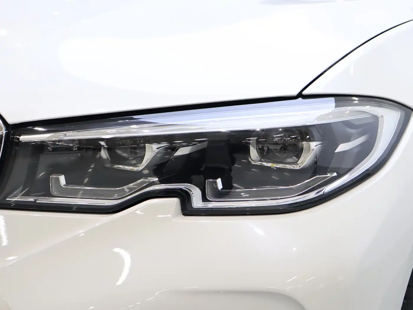 BMW 3 Series 2022 325Li M Sport Package фото 10