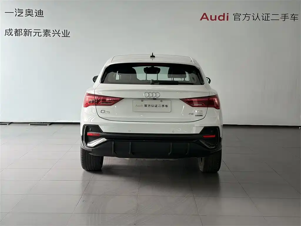 AUDI Q3 SPORTBACK