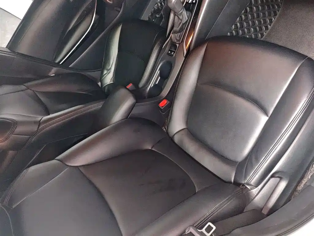 Toyota Corolla 2021 Hybrid 1.8L E-CVT Elite Edition фото 25