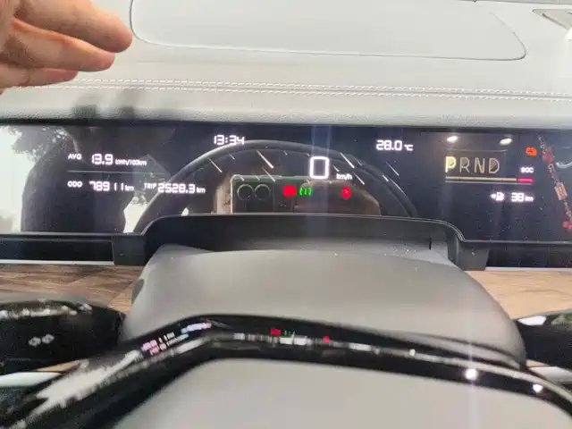Nezha Auto Nezha S 2023 Model Pure Electric 520km RWD Edition — фото 4