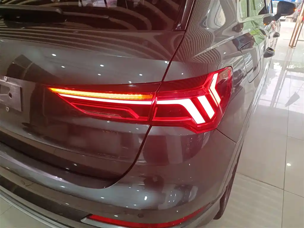 Audi Q3 2021 35 TFSI Fashion Sport фото 8